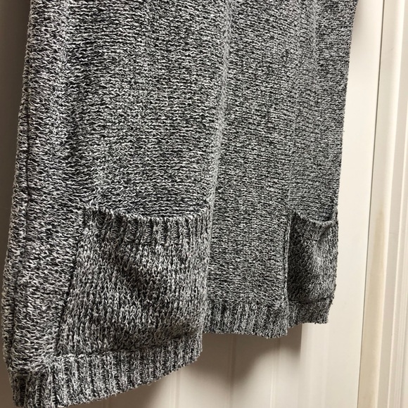 Sweater - Picture 6 of 9